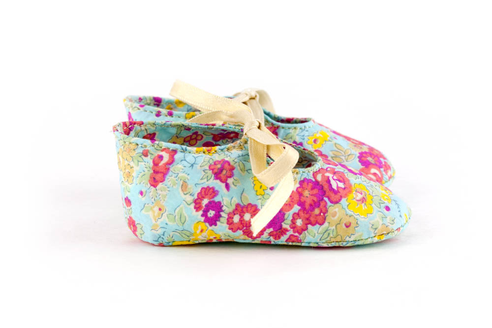 Little Royals Booties - Liberty Printemps (spring)